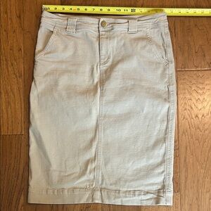 Main Street exchange Adrian khaki skirt size 10